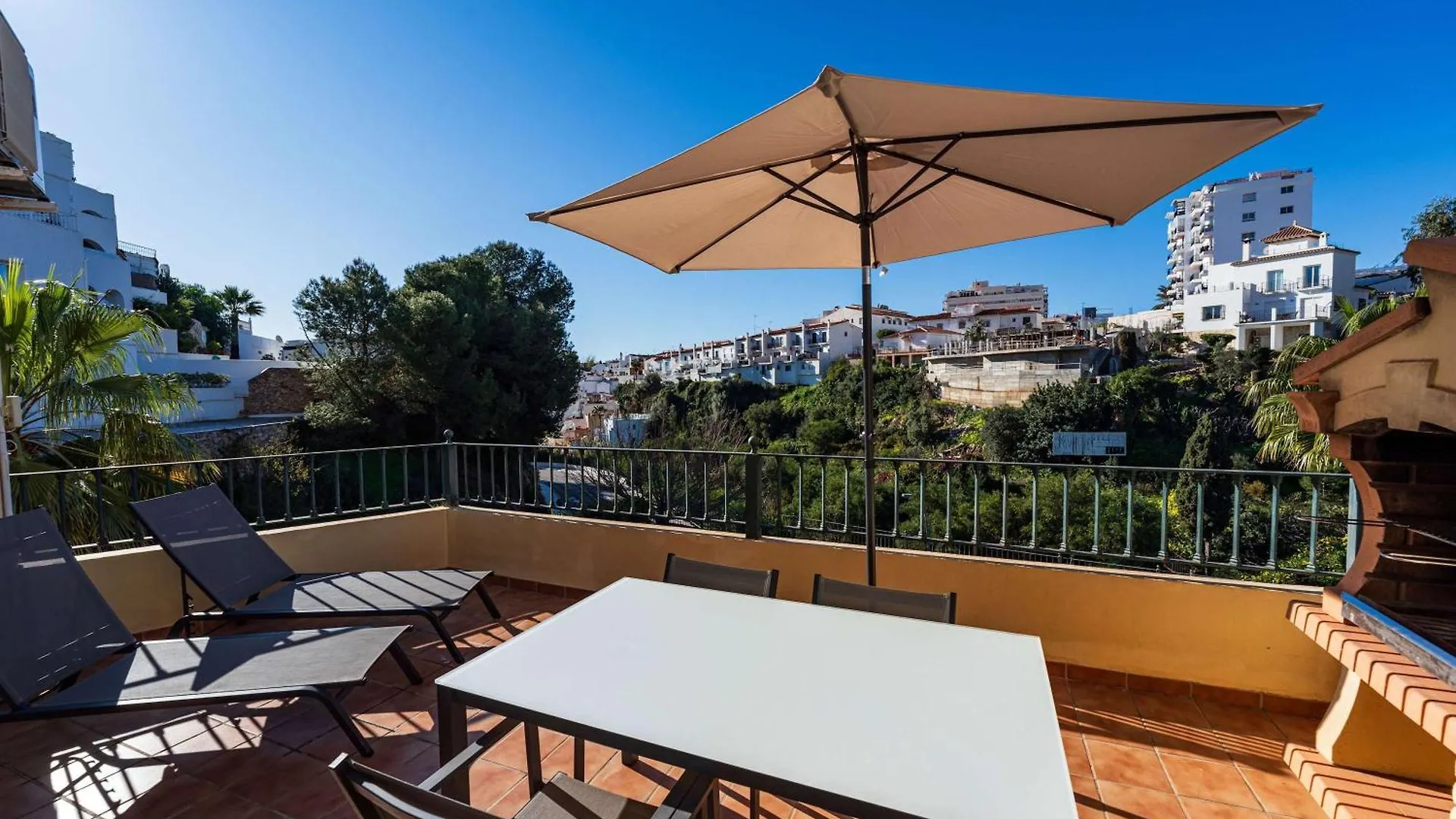 Jardines De Burriana 33 Apartment Nerja