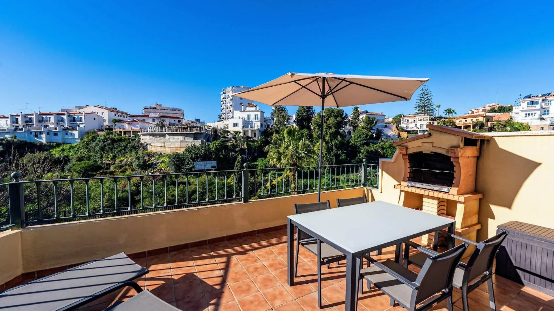 Apartmán Jardines De Burriana 33 Nerja 0*,